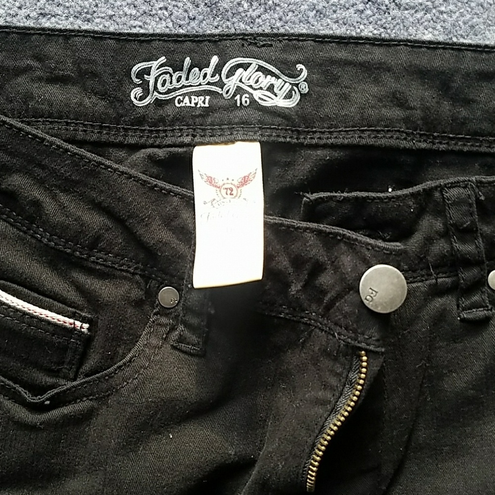 Capris - Picture 2 of 2